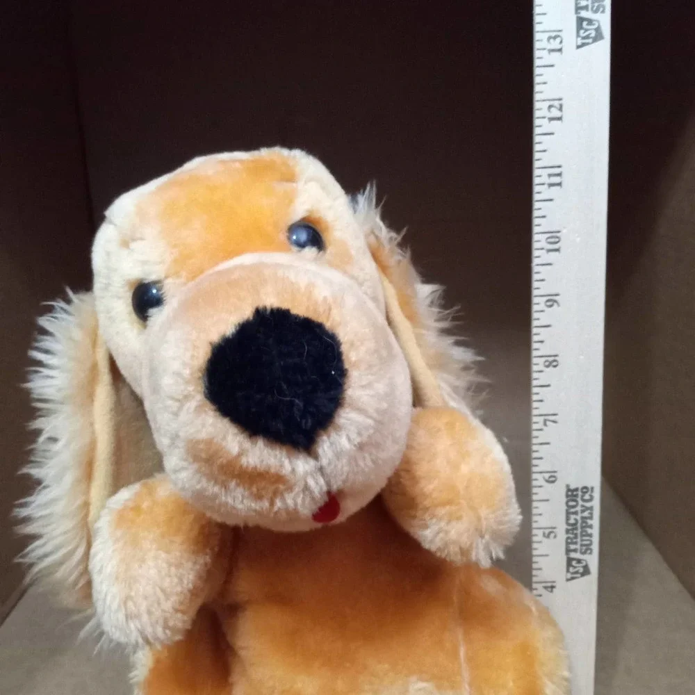 Vintage Dankin tan Crocker Spaniel plush 1979 Crocker bank